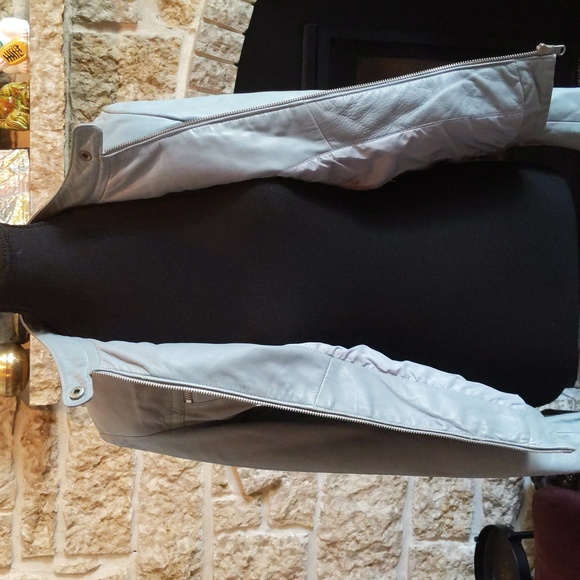 🍁Danier Leather Jacket - Picture 4 of 12